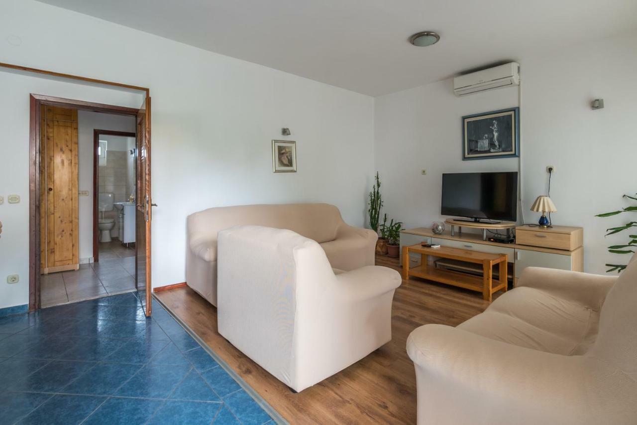 Apartman Bilac Vodice Bagian luar foto